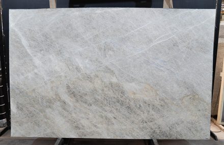 Madreperola quartzite slab