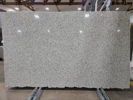 Iberian White · 3cm (1¼″) granite slab
