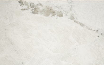Bering Dekton — White Marble